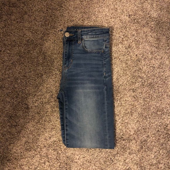 American Eagle Skinny Jeans - Picture 2 of 7